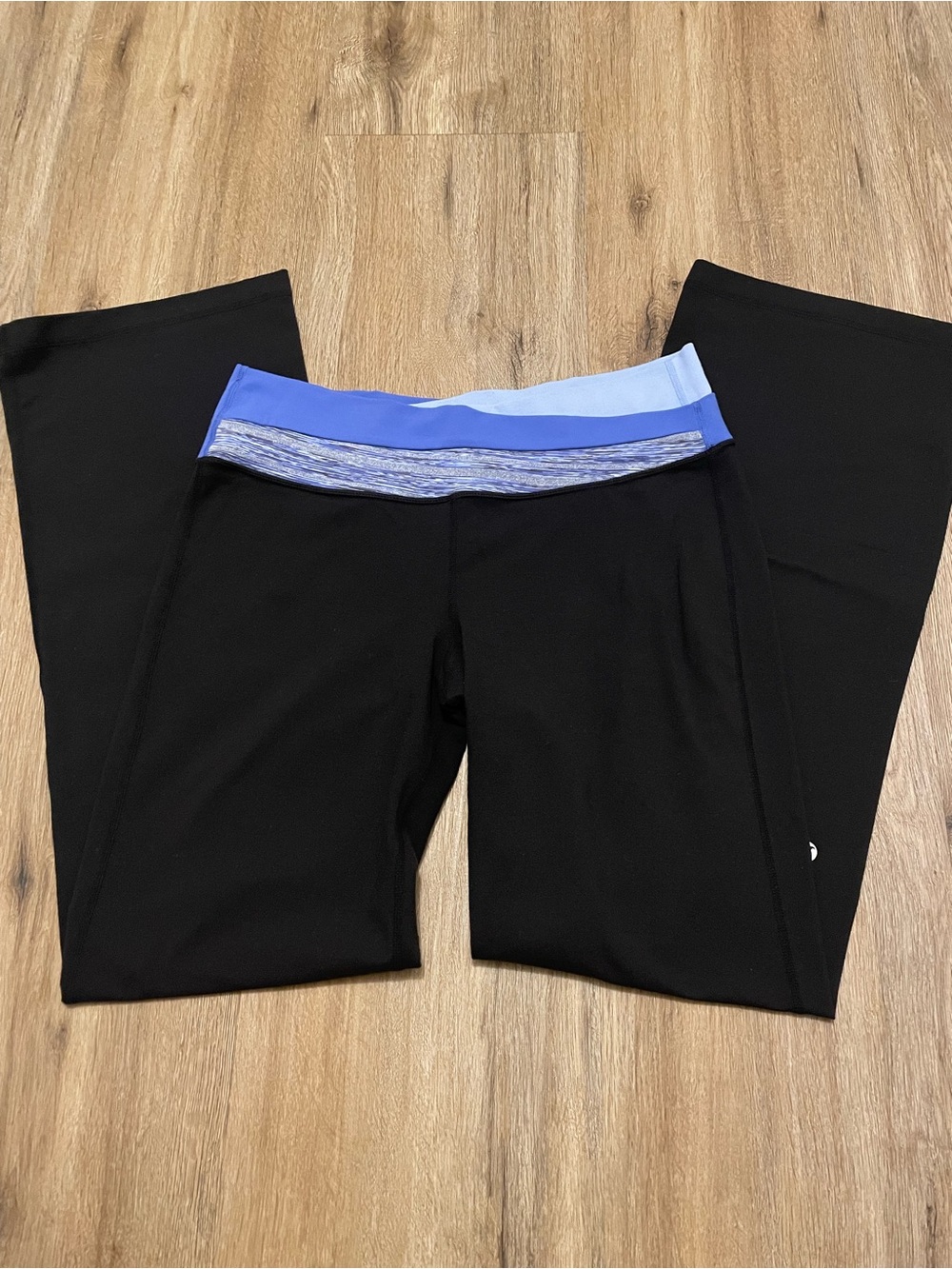 Lululemon yoga pants size 10